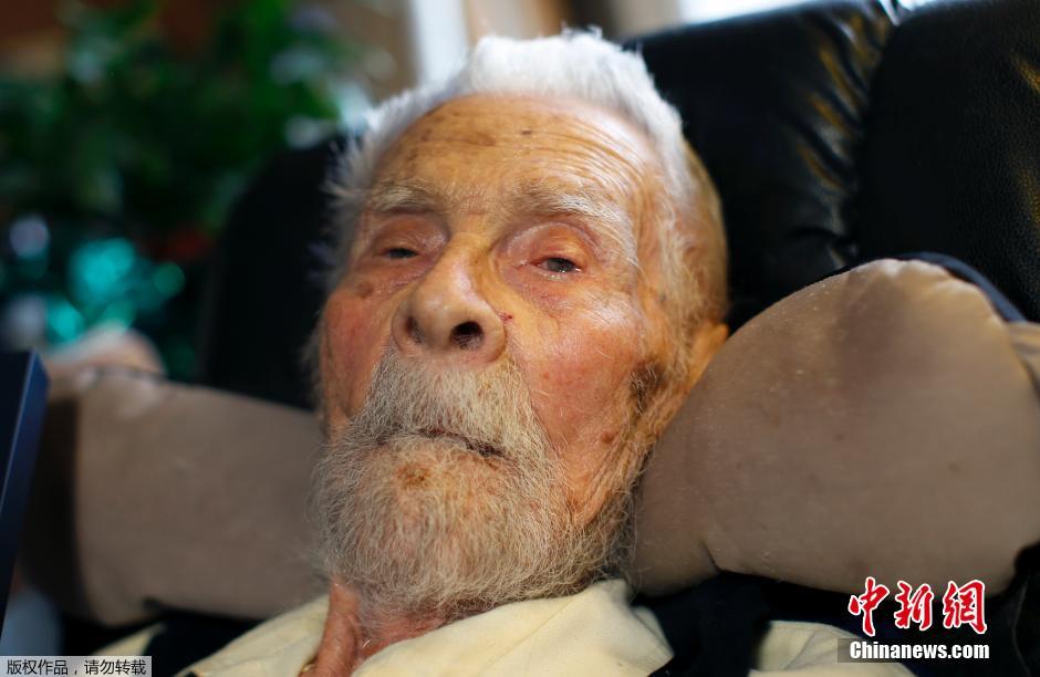 وفاة أكبر معمر في العالم عن عمر 111 عاما