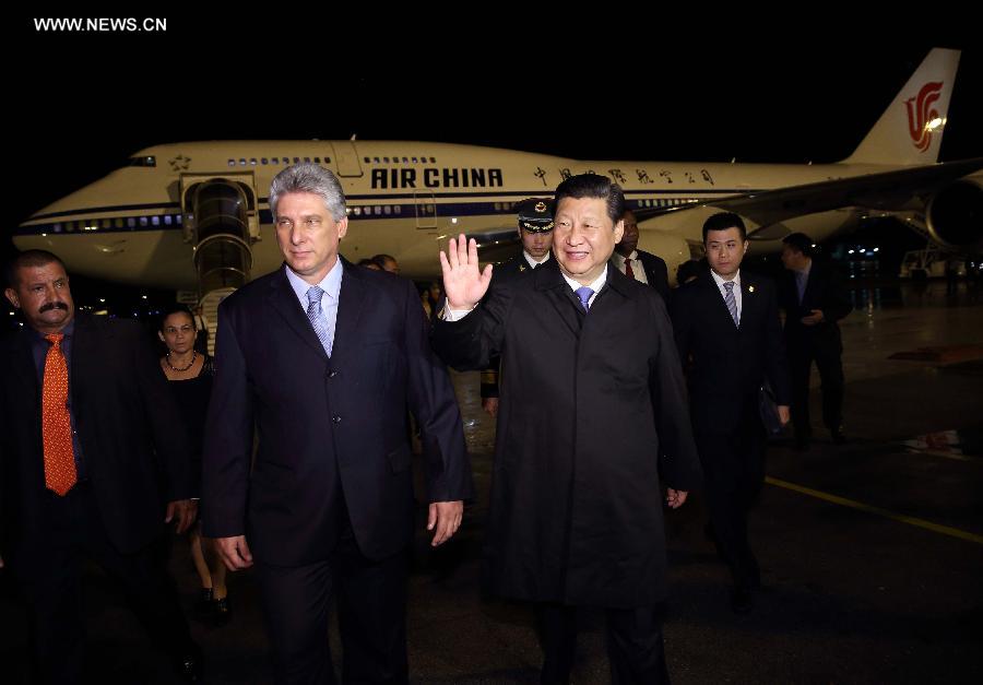 الرئيس الصيني يصل إلى كوبا لبدء زيارة دولة