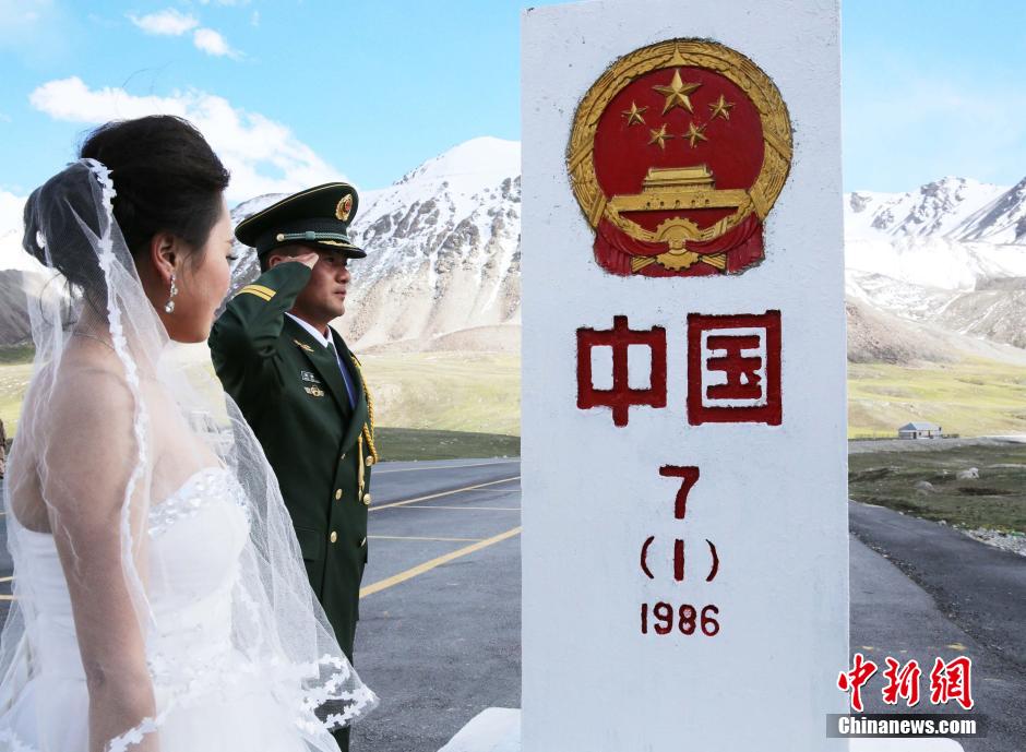 حفلة زفاف جماعية للجنود الصينيين في الحدود الصينية الباكستانية على ارتفاع 5 آلاف متر    