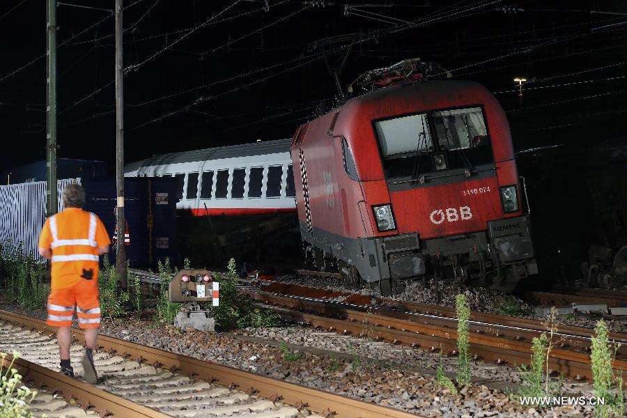 سقوط عدة مصابين إثر وقوع حادث تصادم بين قطارين جنوبي ألمانيا