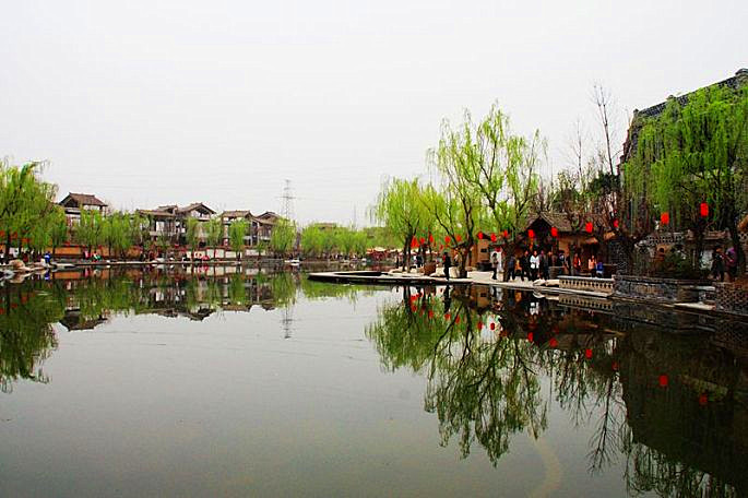 نهر شاخه يسعى إلى ان يصبح شارع المياه الأول فى الصين    