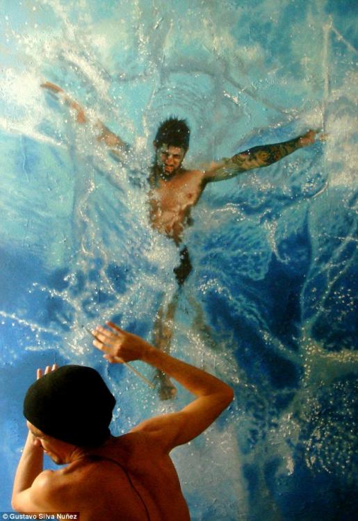 رسوم السباحين من فنان فنزويلي ... دقيقة حية جدا!