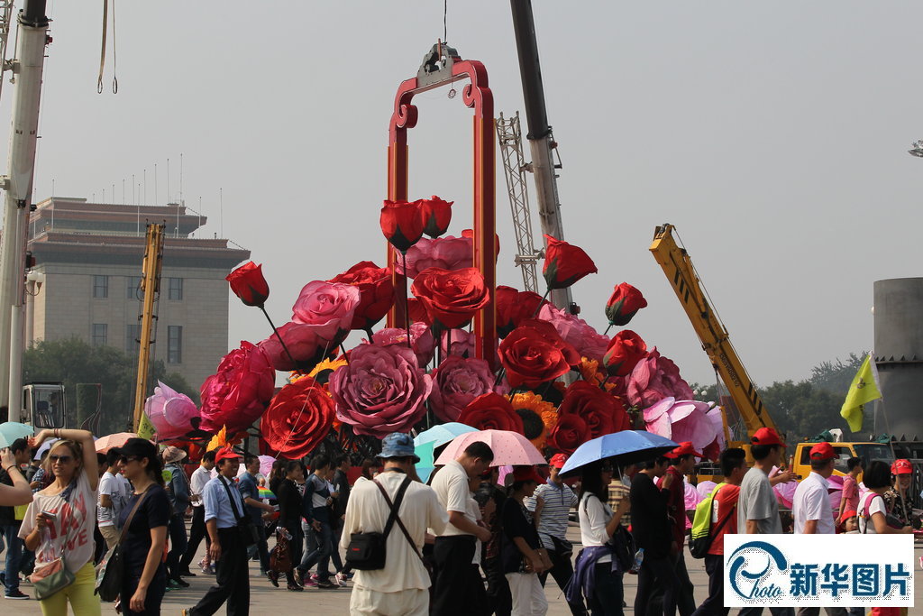 زهور بتقنية الطباعة ثلاثية الأبعاد تزين العيد الوطني الصيني