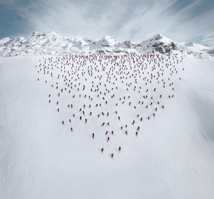 قمة العالم: مصور سويسري يصور صور تسلق جبال إبداعية