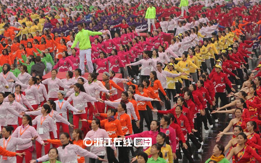رقص جماعي لـ2.5 مليون شخص في هانغتشو يسجل رقما قياسيا عالميا جديدا