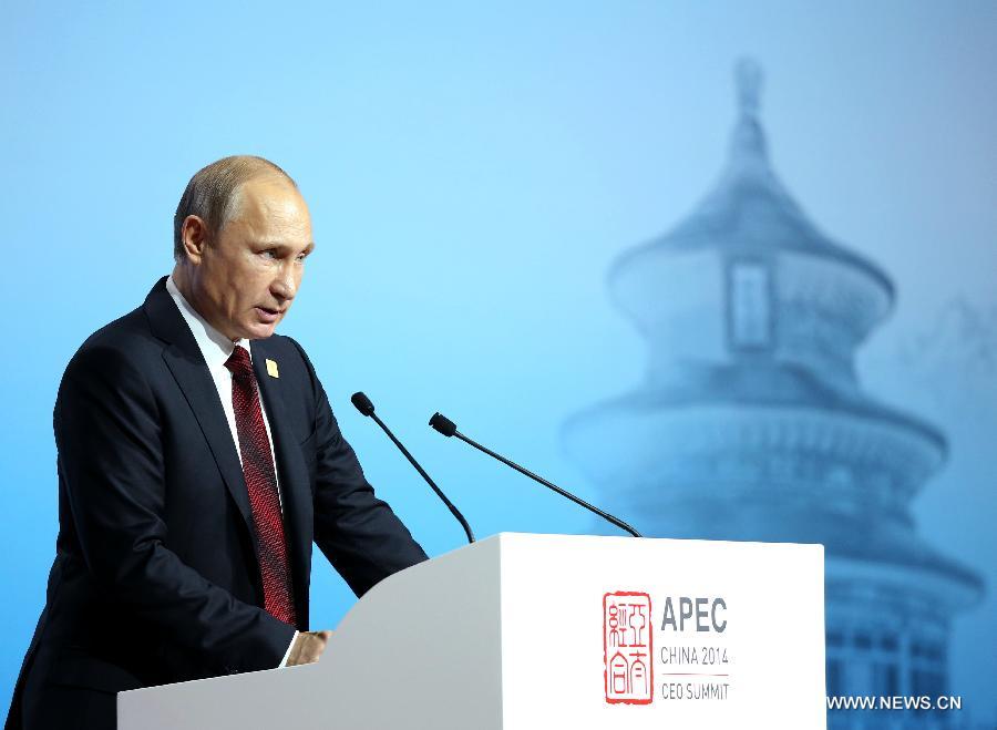 بوتين : روسيا تزيد من استخدام الروبل واليوان فى التجارة مع الصين