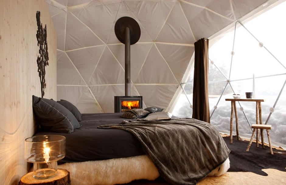 زيارة "غرفة جليدية" على ارتفاع 1400 متر في جبال الألب