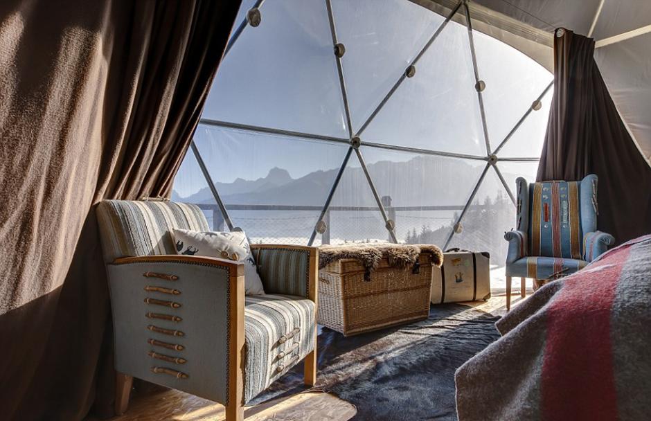 زيارة "غرفة جليدية" على ارتفاع 1400 متر في جبال الألب