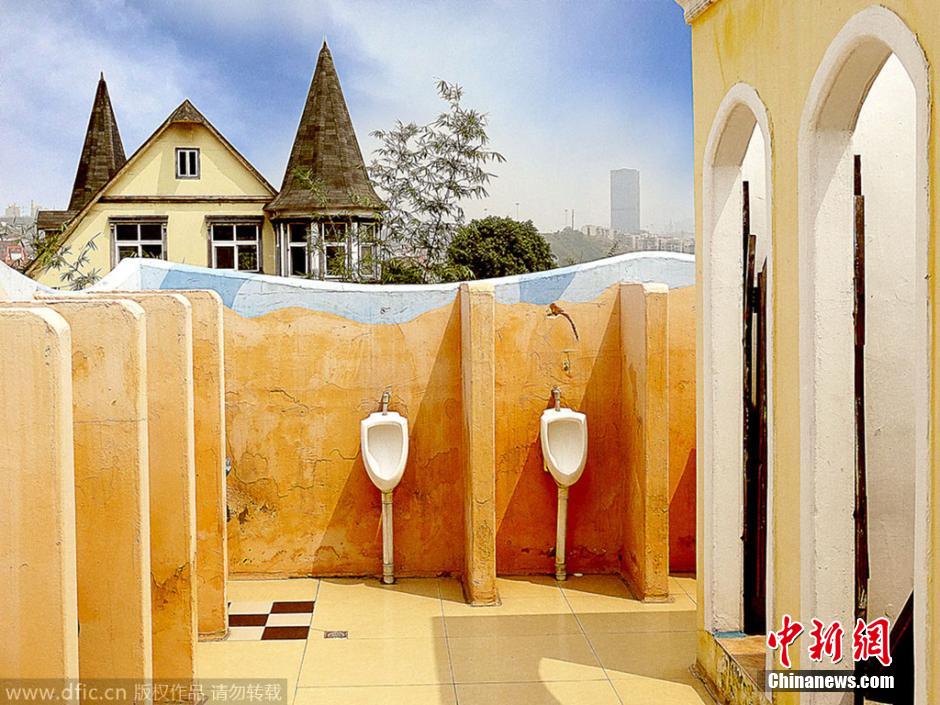 مجموعة من الصور: أغرب المراحيض في كافة أنحاء العالم