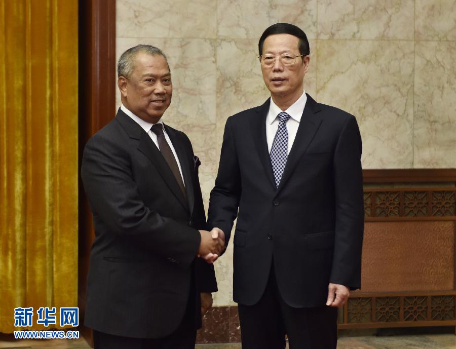 نائب رئيس مجلس الدولة الصيني يجتمع مع نظيره الماليزي