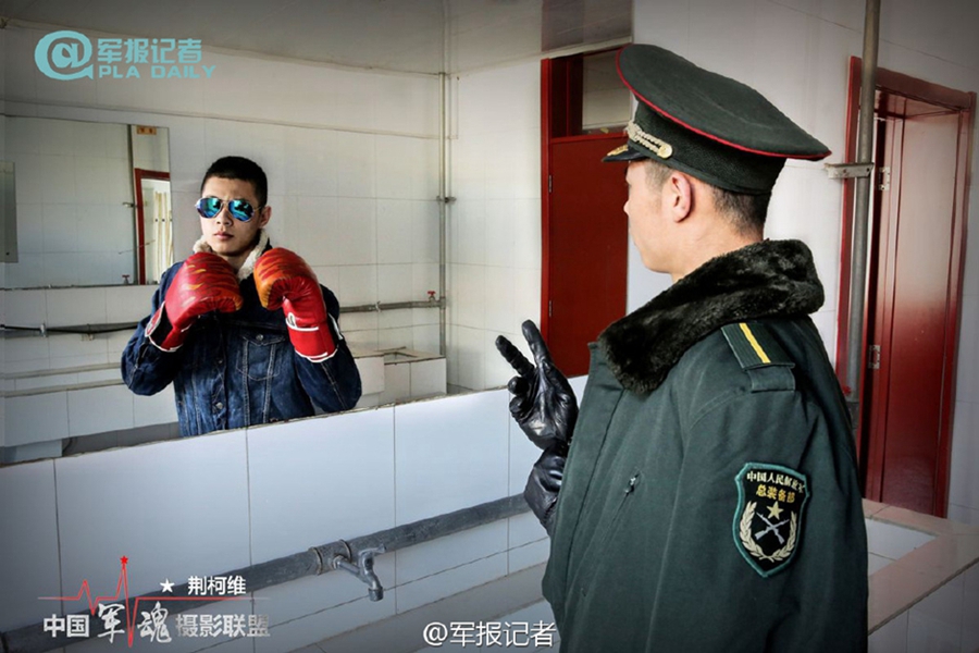 طلاب صينيون يعرضون صوراً إبداعية قبل وبعد التحاقهم بالمعاهد العسكرية