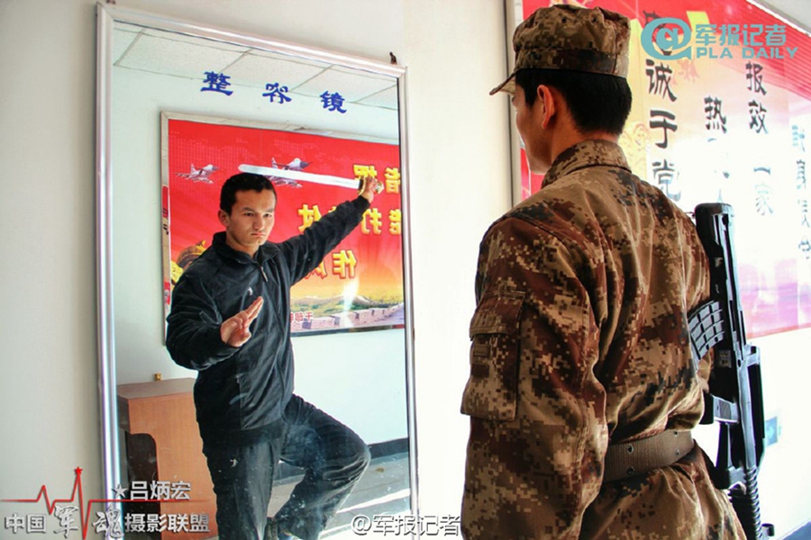 طلاب صينيون يعرضون صوراً إبداعية قبل وبعد التحاقهم بالمعاهد العسكرية