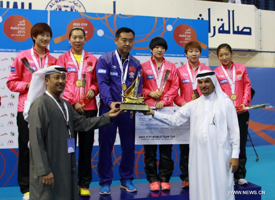 المنتخب الصيني يحرز بطولة العالم لكرة الطاولة لفرق الرجال والسيدات في دبي