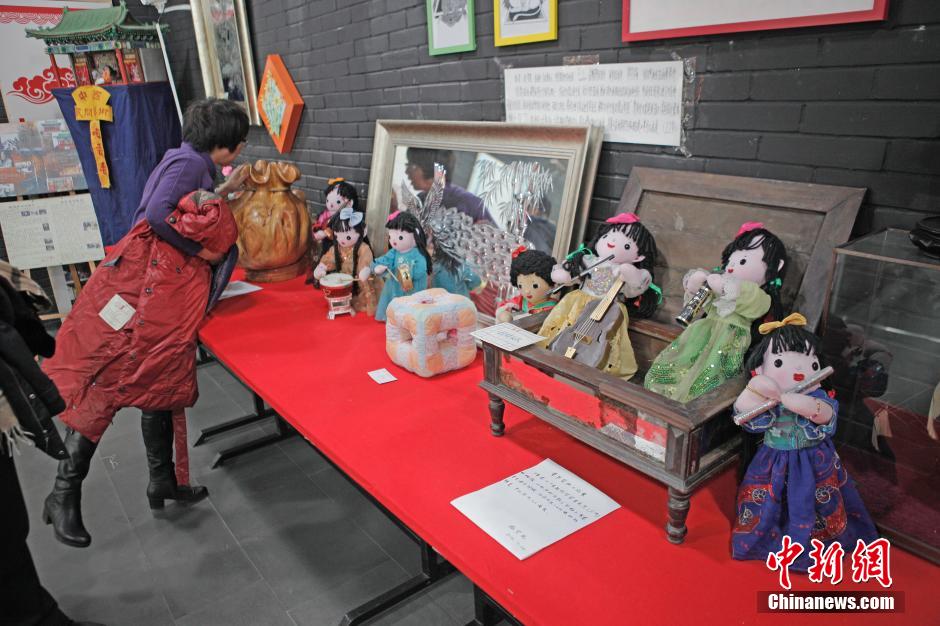 حذاء ضخم يعرض فى الصين