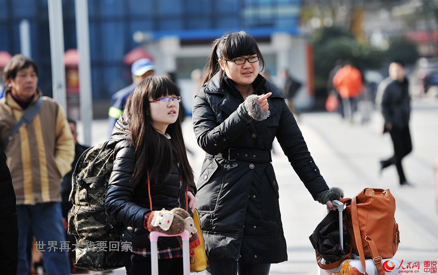 مهما كبر العالم سأعود إلى بيتنا—صور تسجل رحلة عودة الصينيين في عيد الربيع