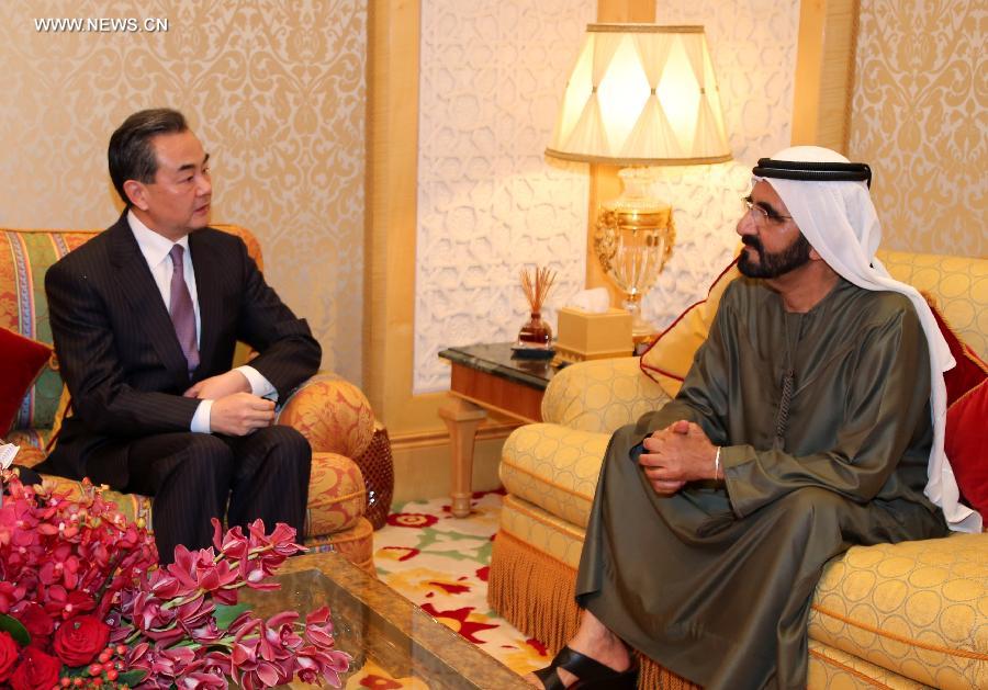 نائب الرئيس الاماراتي: الامارات على استعداد للعمل على تحسين العلاقات بين الصين والعالم العربي