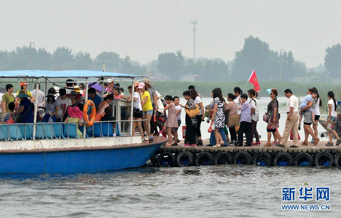 عدد السياح المحليين فى الصين بلغ 3.61 مليار شخص/مرة فى عام 2014