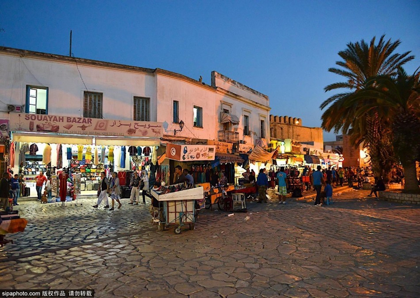 تونس.. تجمع بين مناظر طبيعية وثقافة إنسانية