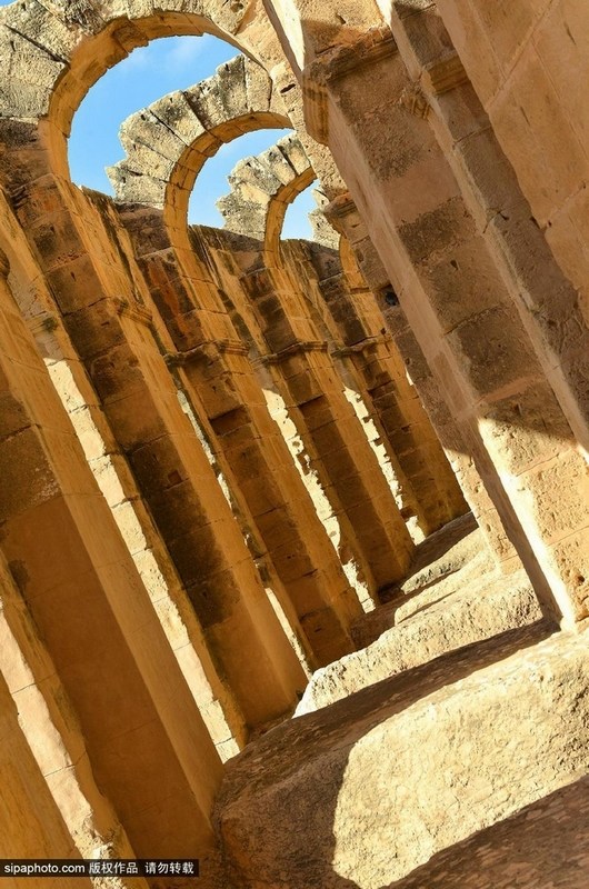 تونس.. تجمع بين مناظر طبيعية وثقافة إنسانية