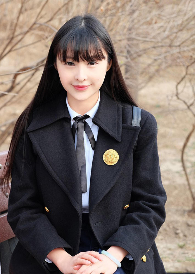 البوم صور لأجمل طالبة جامعية فى الصين