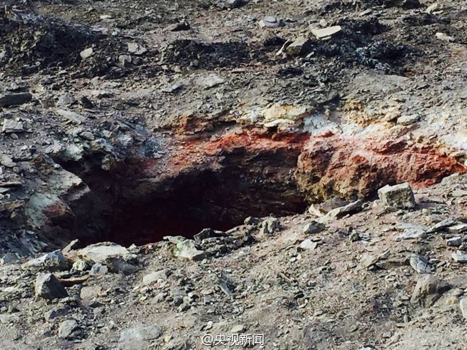 "فوهة بركان" تظهر في موقع بناء بشينجيانغ