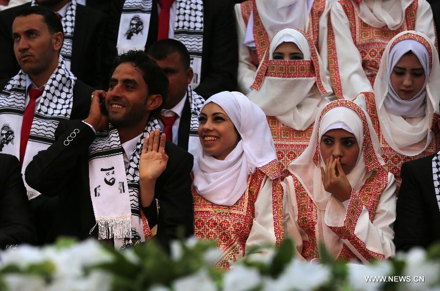 حفلة زفاف جماعية في غزة