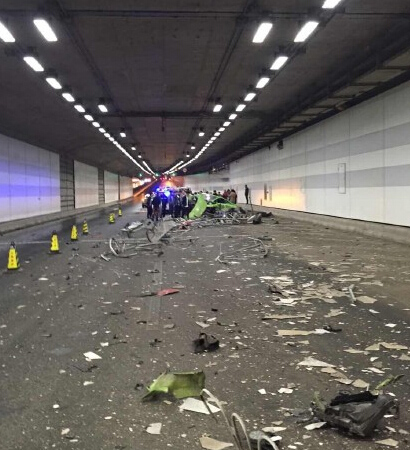 حادث إصطدام بين سيارة فيراري ولامبورغيني في بكين