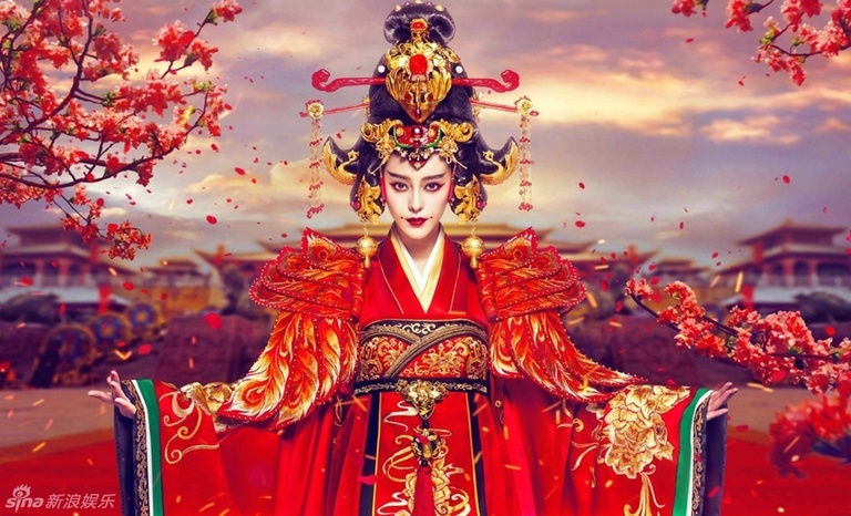 الصور لممثلات صينيات جميلات ترتدين الأزياء الفاخرة للوقت القديم