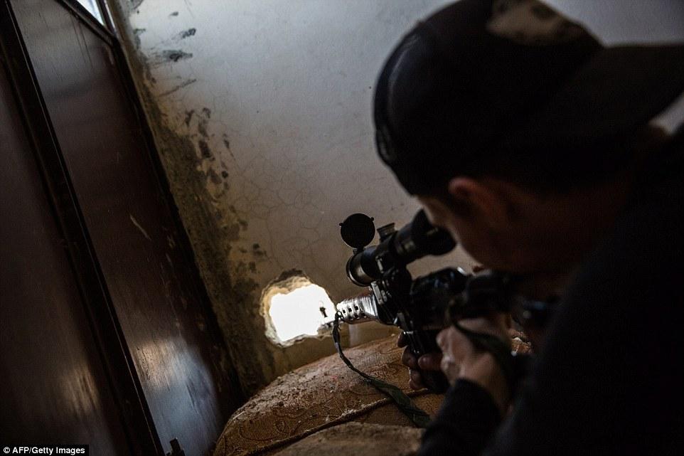 سوريا تحارب " الدولة الاسلامية" بمساعدة جنود اجانب بما فيهم آسيويين　