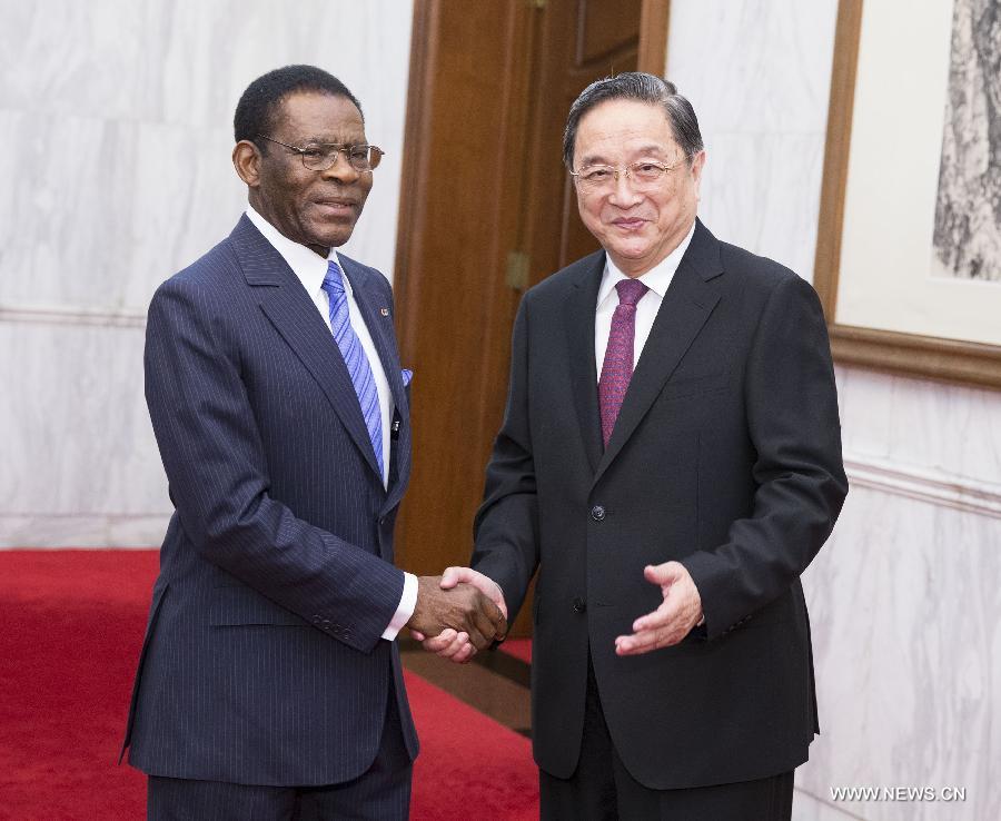 كبير المستشارين السياسيين فى الصين يجتمع مع رئيس غينيا الاستوائية