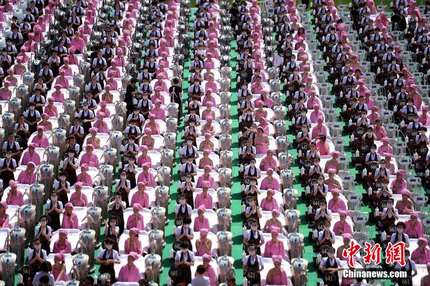 مدينة جينان الصينية تحقق رقما قياسيا لأكبر قاعة تجميل للنساء