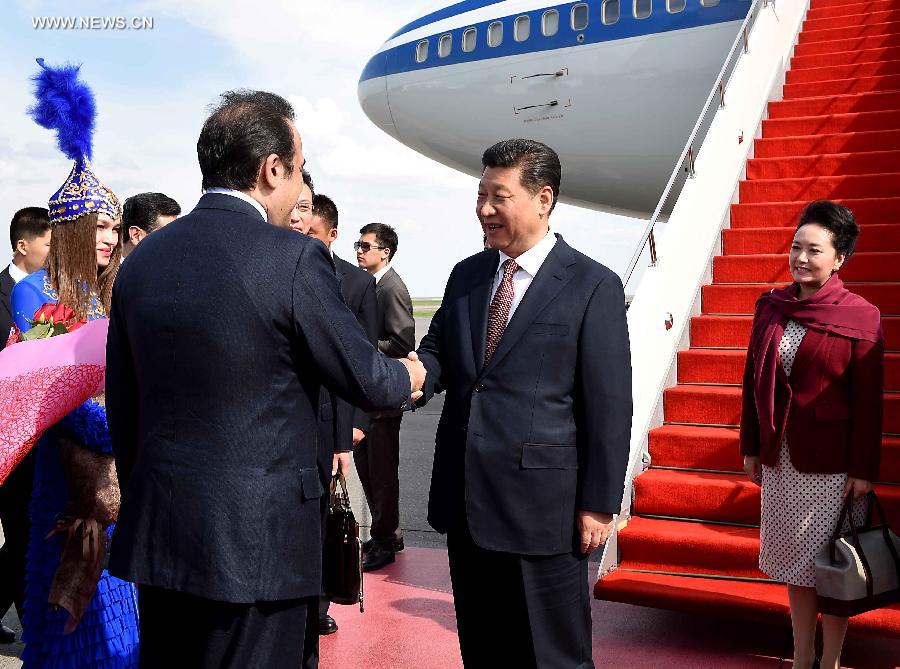 الرئيس الصيني يزور قازاقستان لتعزيز التعاون بين البلدين