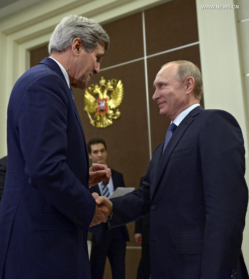 بوتين وكيري يناقشان التعاون الوثيق بشأن الأزمة الاوكرانية