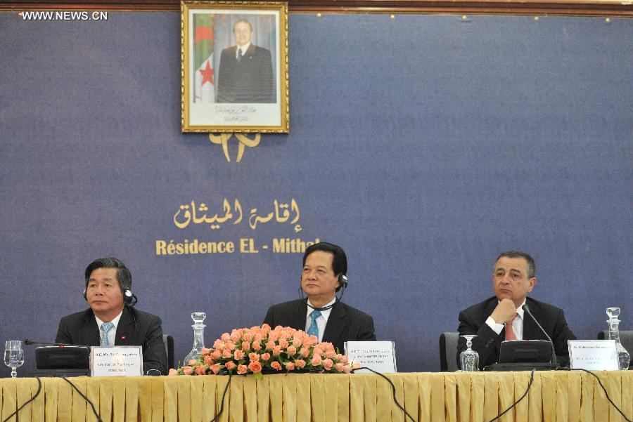 الجزائر وفيتنام تتفقان على تطوير العلاقات الاقتصادية والتجارية الثنائية