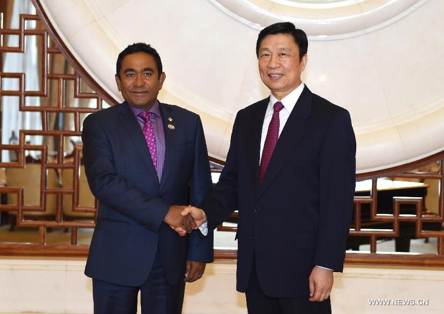 نائب الرئيس الصينى يجتمع مع رئيس المالديف لبحث التعاون بين البلدين