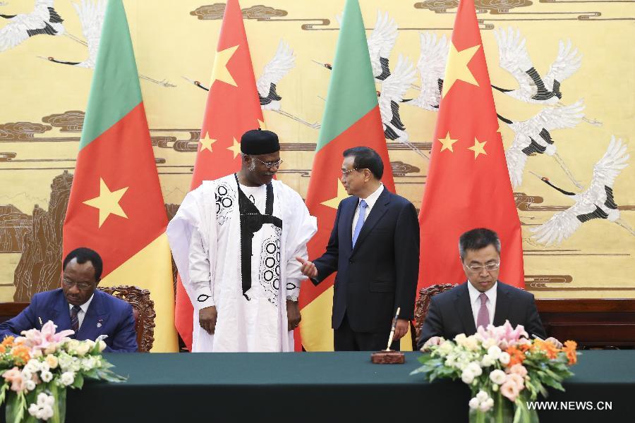 رئيس مجلس الدولة الصيني يتعهد بتطوير التعاون مع الكاميرون