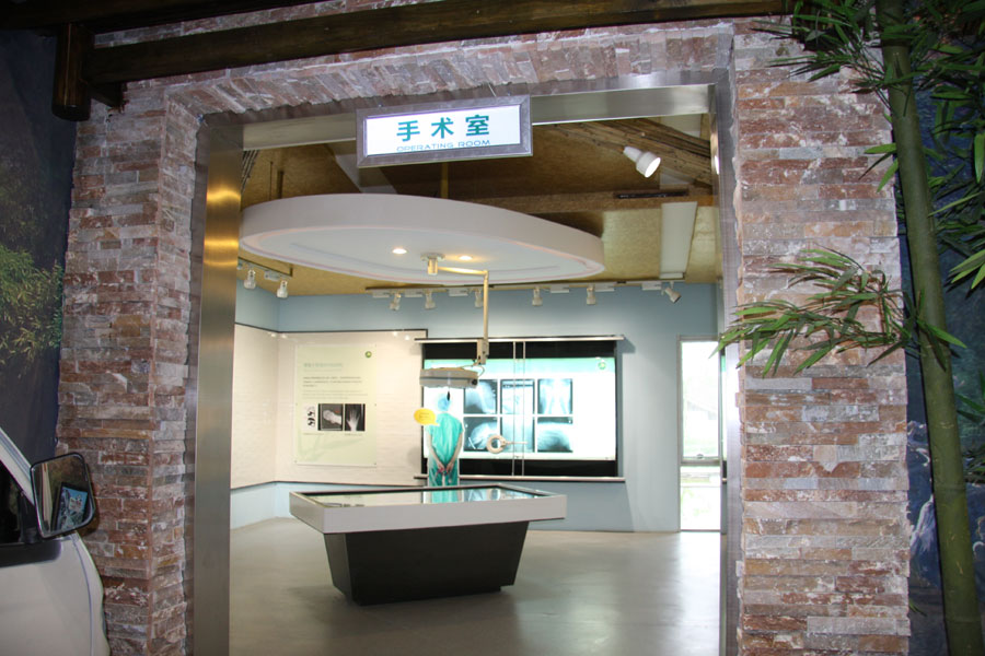 سيتشوان تفتتح أول مستشفى باندا متخصص في العالم