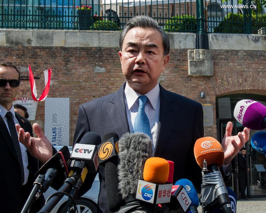 وزير الخارجية: الصين تواصل القيام بدور بناء في حل القضية النووية الإيرانية