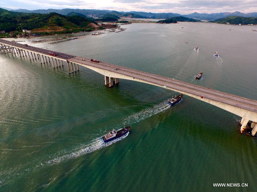 ضعف شدة إعصار تشان-هوم مع تحركه في اتجاه شمال شرق الصين