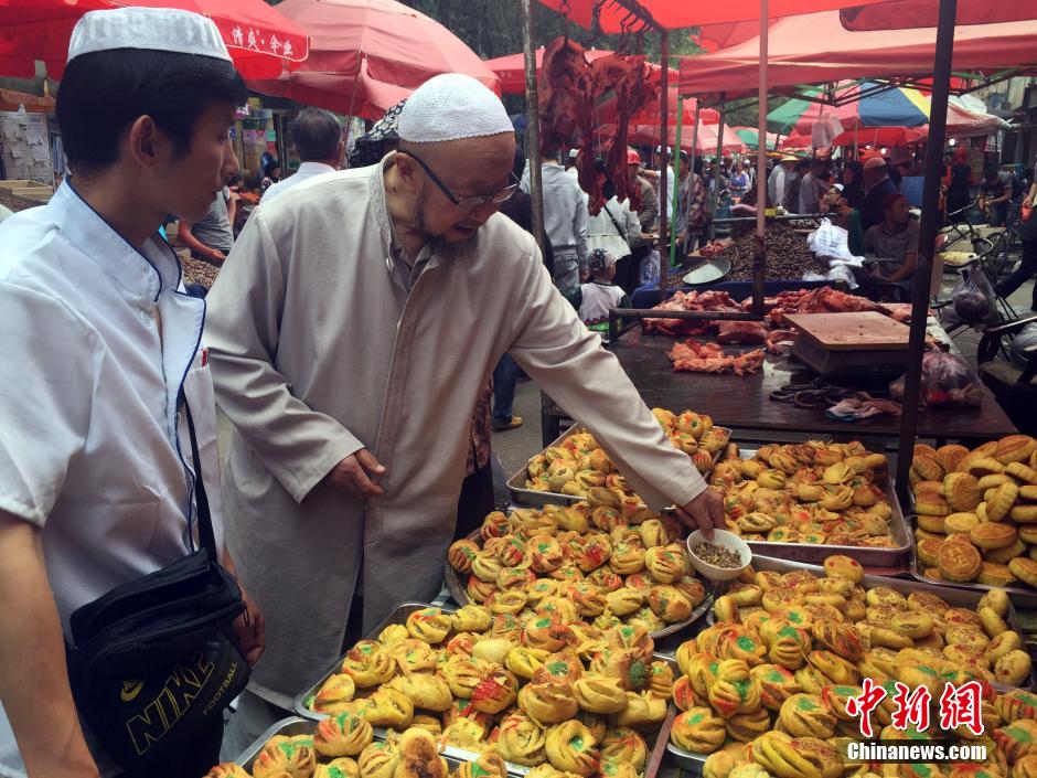صور:المسلمون فى الصين مسرورون ومستعدون لاستقبال عيد الفطر