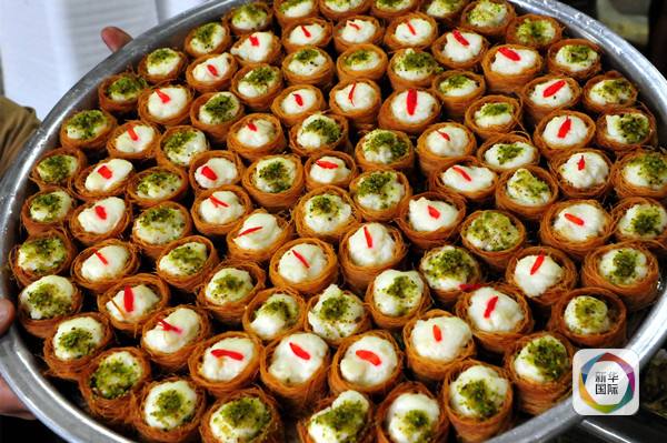 صور:حلويات وأطباق عيد الفطر الشهية في أنحاء العالم