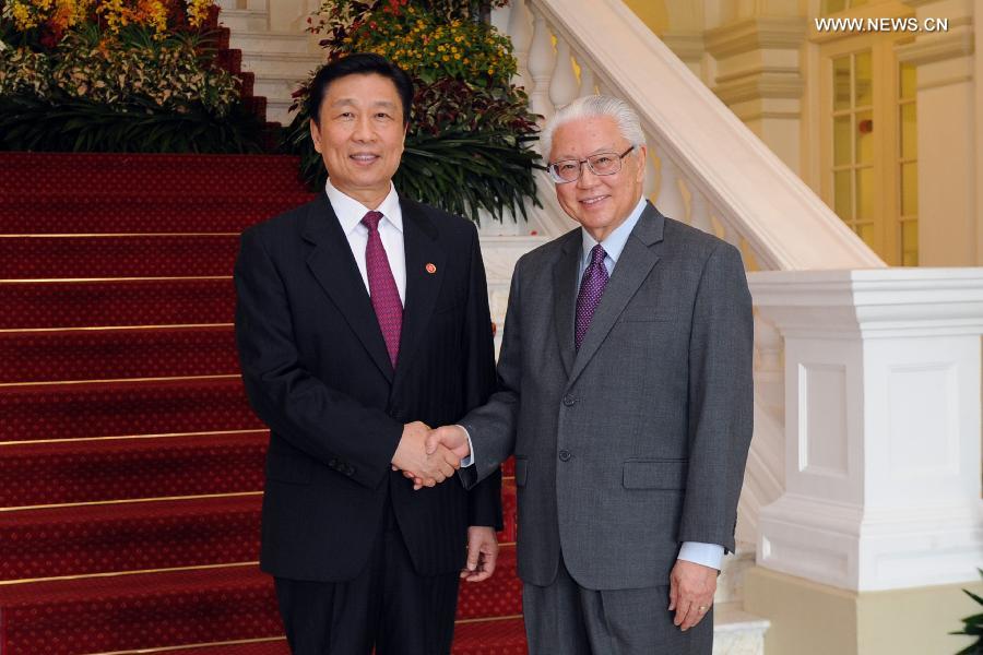 نائب الرئيس الصيني يحضر احتفالات ذكرى استقلال سنغافورة