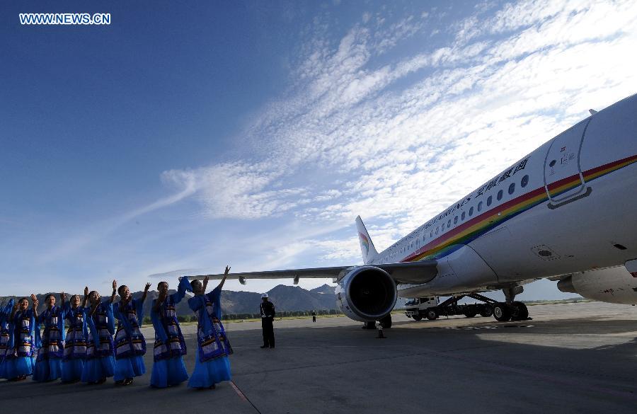 انطلقت أولى رحلات خطوط طيران التبت المحلية في 26 يوليو 2011