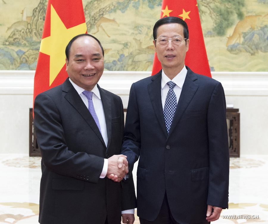 الصين وفيتنام تتعهدان بتعزيز العلاقات الثنائية