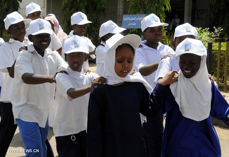 تقرير إخبارى: بمناسبة اليوم العالمى للبصر.. السودان يحقق نجاحات فى مجال تقليل أعداد المصابين بالعمى