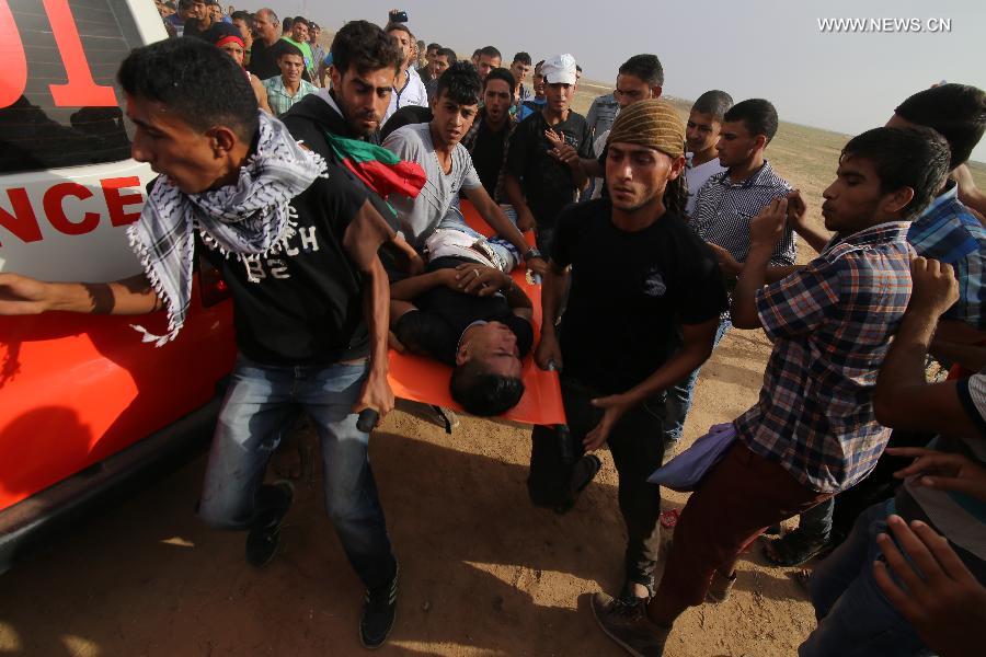 اصابة 15 فلسطينيا بمواجهات مع الجيش الإسرائيلي في الضفة الغربية وقطاع غزة