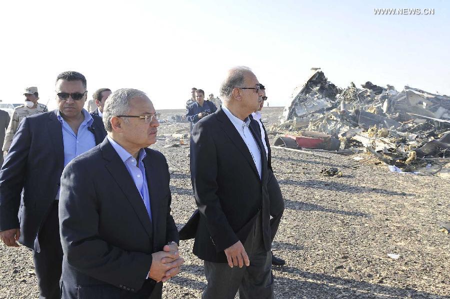 رئيس وزراء مصر: انتشال الصندوق الأسود للطائرة الروسية التي سقطت في سيناء