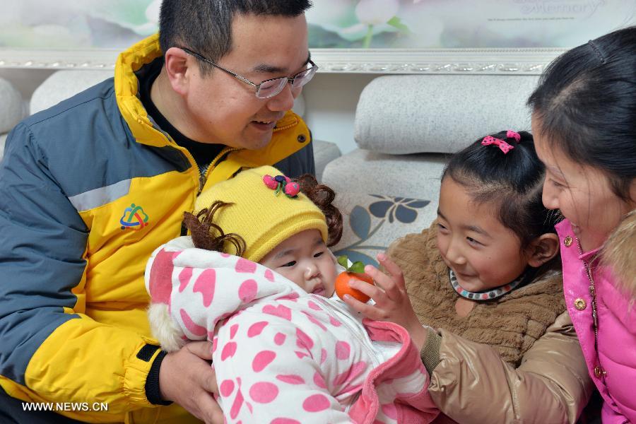 بكين تتوقع تنفيذ سياسة الطفلين فى عام 2016