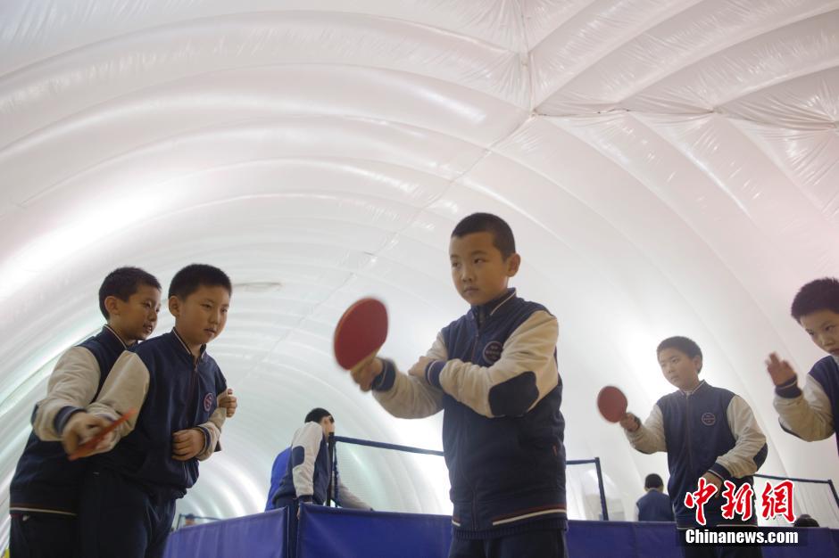 ابتكار قاعة رياضية تفصل الضباب الدخاني فى الصين