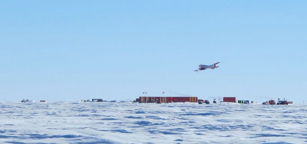 أول طائرة قطبية صينية ثابتة الجناحين تحلق  فوق مرتفعات القطب الجنوبي